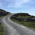 Wild Atlantic Way 아파트 Fanore